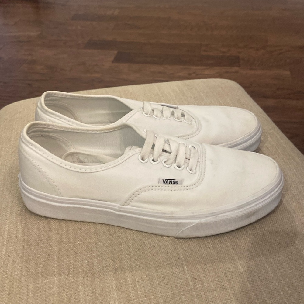 Women’s Van’s Authentic Shoe
